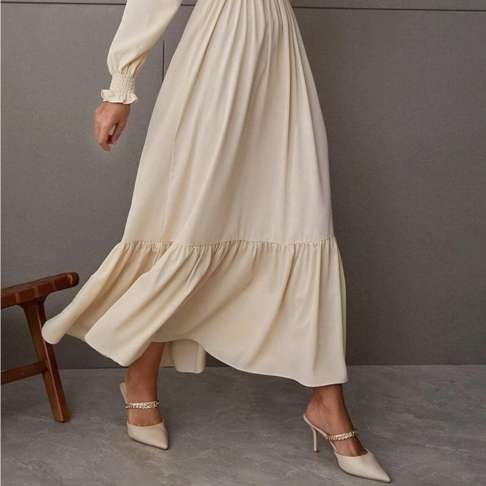 Elegant Cream Maxi Dress, Size M.